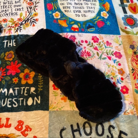 Neiman Marcus Brand New-Never Used - Picture 4 of 5